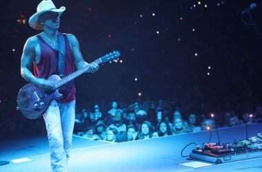 Kenny Chesney - Photo Credit: Catherine Powell